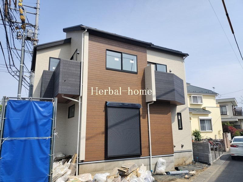 上尾駅 徒歩21分 構造:木造サイディング貼土地面積:99.85平米 ( 30.2坪 ) 建物面積:93.67平米 ( 28.33坪 )