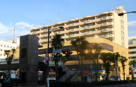 上尾駅東口駅前