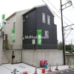 上尾市原市　全３棟　２号棟　【新築一戸建て／販売事例集】