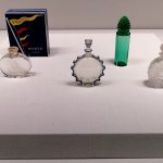 【DES ARTS】モードとアートの香水瓶―ポワレ、スキャパレッリ、ディオール/ポーラ美術館